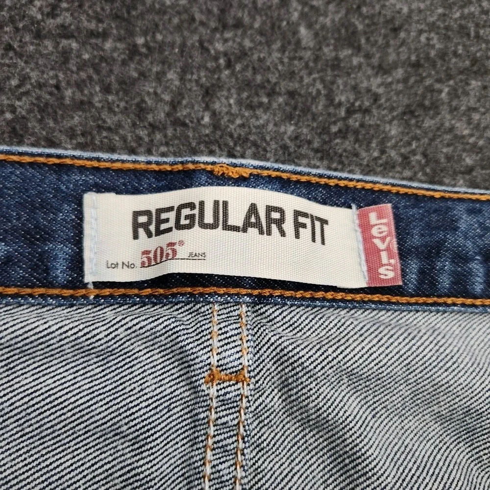 Levis‎ 505 Mens 40x32 Blue Medium Wash Regular Fit Denim Jeans